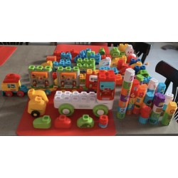 Jeu de construction Vtech Bla Blaplus de 100 pièces Blocks Mon P'Tit Train Interactif