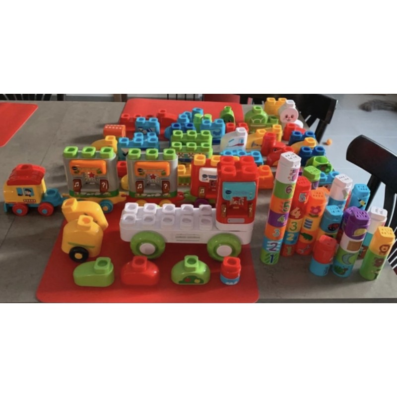 Jeu de construction Vtech Bla Blaplus de 100 pièces Blocks Mon P'Tit Train Interactif