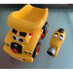 JE CONSTRUIS MON CAMION-BENNE